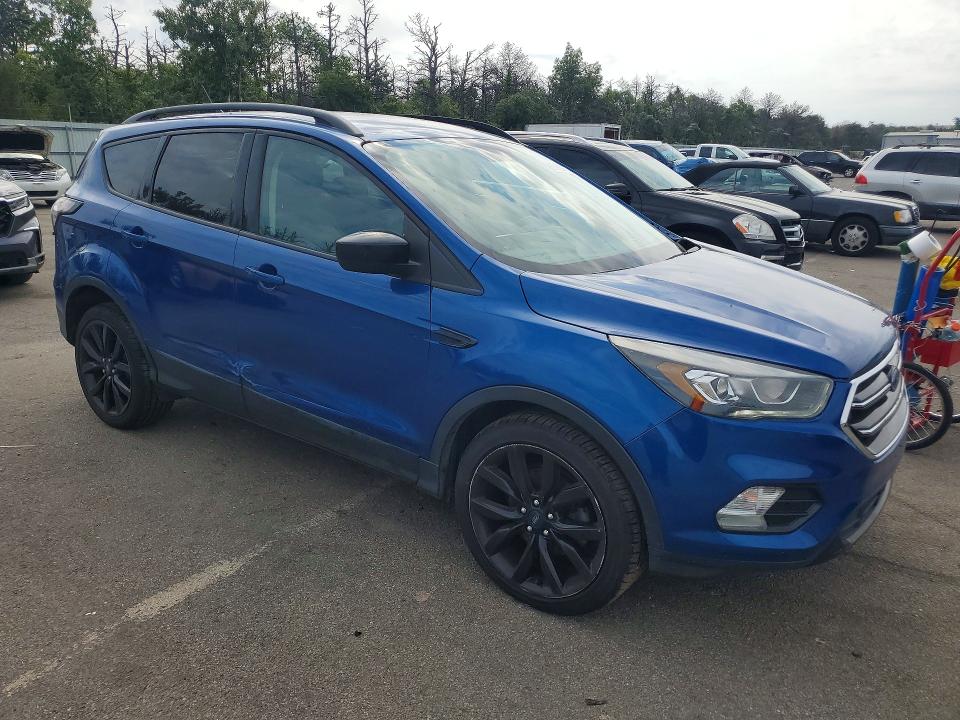 Продажа на аукционе авто 2018 Ford Escape, vin: 1FMCU0GD7JUB09197, номер лота: 68129786