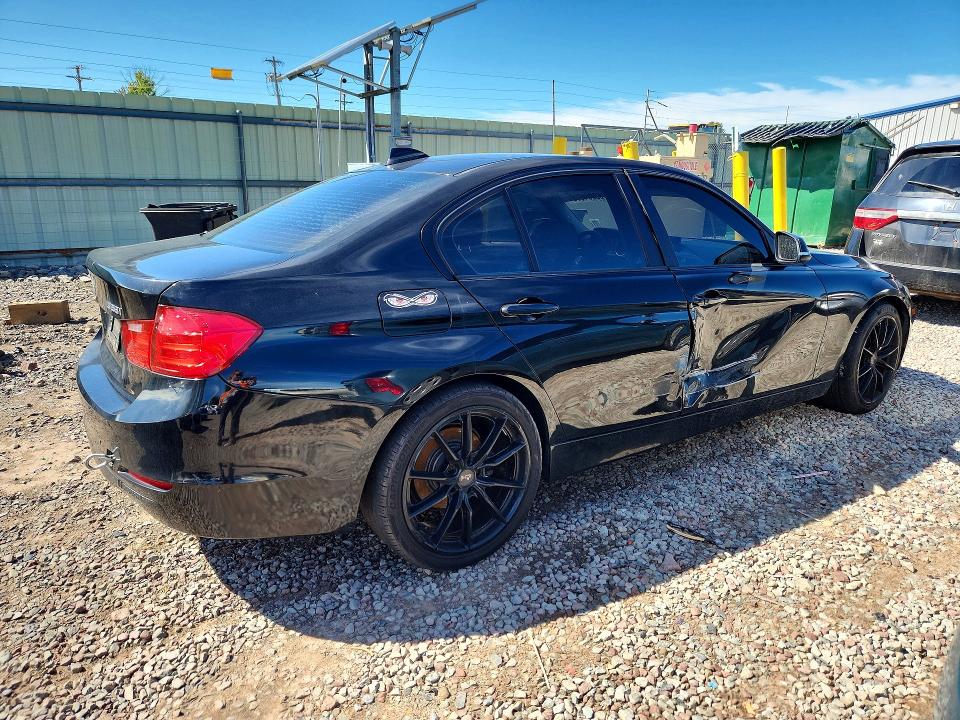 68204986 :رقم المزاد ، WBA3A5C53CF341194 vin ، 2012 Bmw 328 مزاد بيع