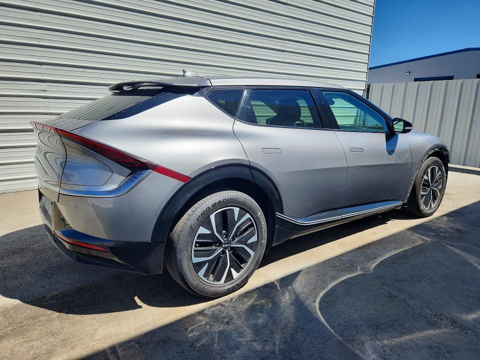 2024 Kia Ev6 მანქანა იყიდება აუქციონზე, vin: KNDC3DLC2R5613982, აუქციონის ნომერი: 67734466