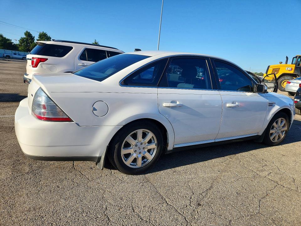 Продажа на аукционе авто 2008 Ford Taurus, vin: 1FAHP24W28G123087, номер лота: 68729276