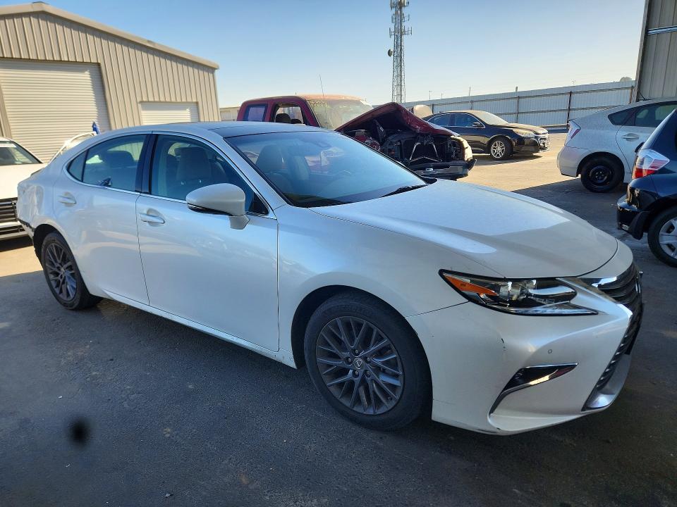 2018 Lexus Es მანქანა იყიდება აუქციონზე, vin: 58ABK1GG4JU108700, აუქციონის ნომერი: 68069556