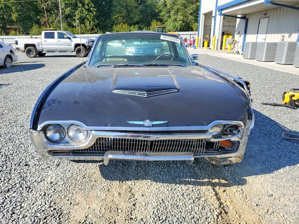 69155526 :رقم المزاد ، 3Y87Z111472 vin ، 1963 Ford Thunderbird مزاد بيع
