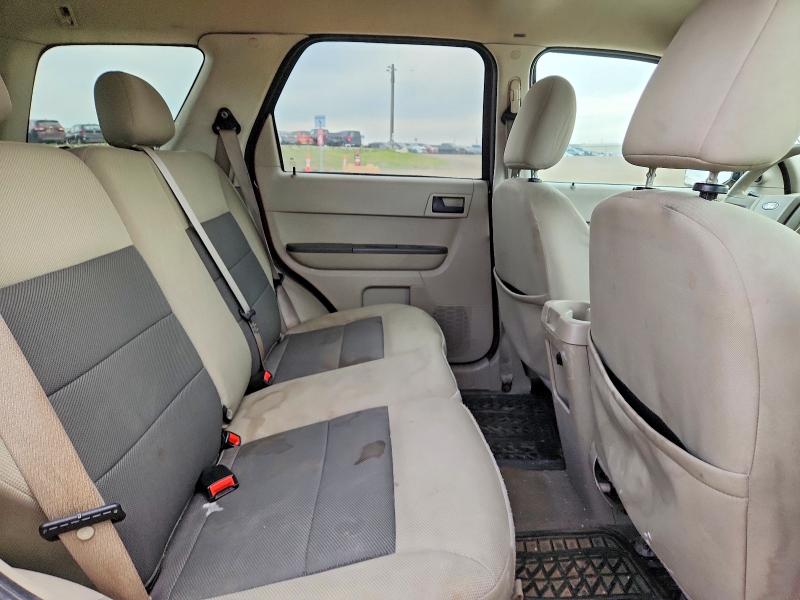 2008 Ford Escape მანქანა იყიდება აუქციონზე, vin: 1FMCU03138KA27422, აუქციონის ნომერი: 70730416