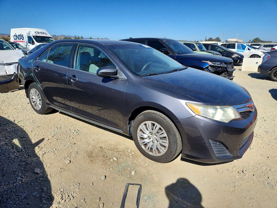 2014 Toyota Camry მანქანა იყიდება აუქციონზე, vin: 4T4BF1FK1ER377914, აუქციონის ნომერი: 71080176