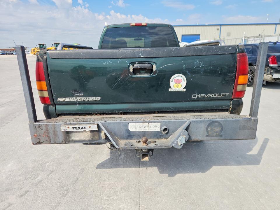 Продаж на аукціоні авто 2001 Chevrolet Silverado, vin: 1GCHK29U71E215037, номер лоту: 70360396