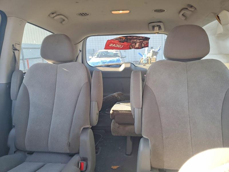 69111036 :رقم المزاد ، KNDMG4C70C6502568 vin ، 2012 Kia Sedona مزاد بيع