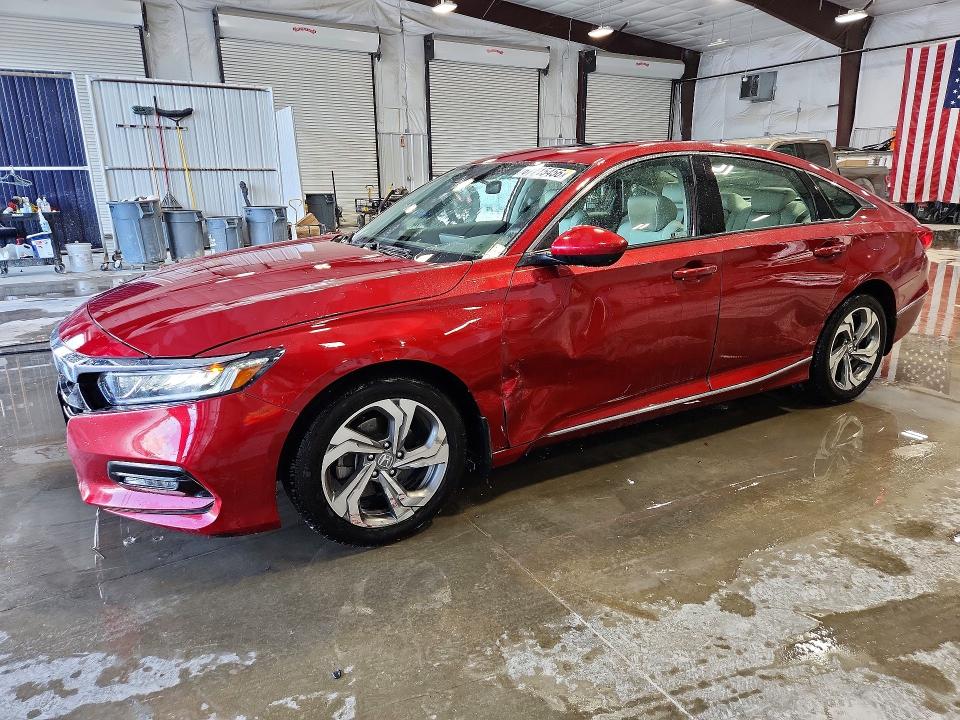 Продажа на аукционе авто 2018 Honda Accord, vin: 1HGCV1F45JA085770, номер лота: 67715456