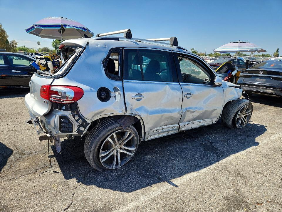 67636296 :رقم المزاد ، WVGVV7AX1HK009460 vin ، 2017 Volkswagen Tiguan مزاد بيع
