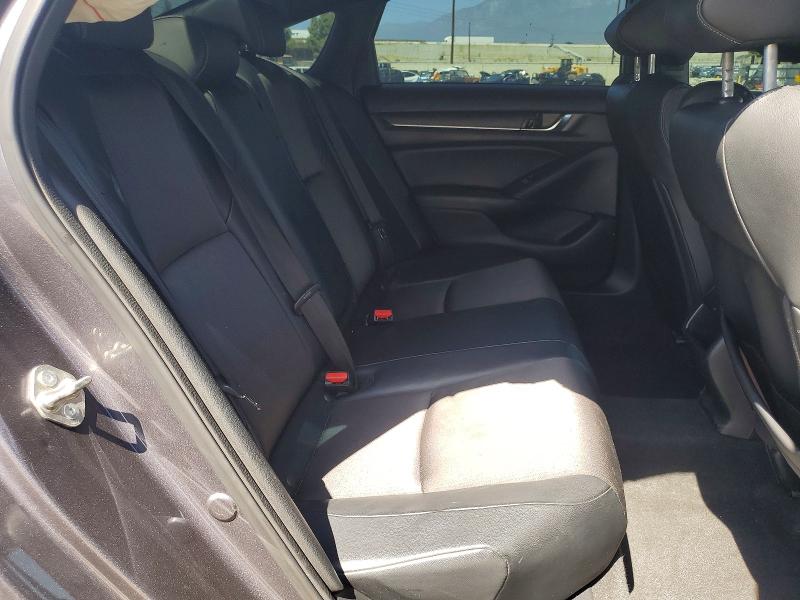 Продажа на аукционе авто 2018 Honda Accord, vin: 1HGCV1F39JA132452, номер лота: 68655496