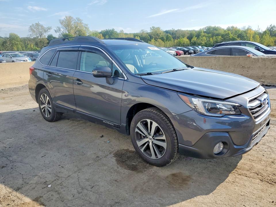 Продаж на аукціоні авто 2018 Subaru Outback, vin: 4S4BSAKC8J3366784, номер лоту: 69340706