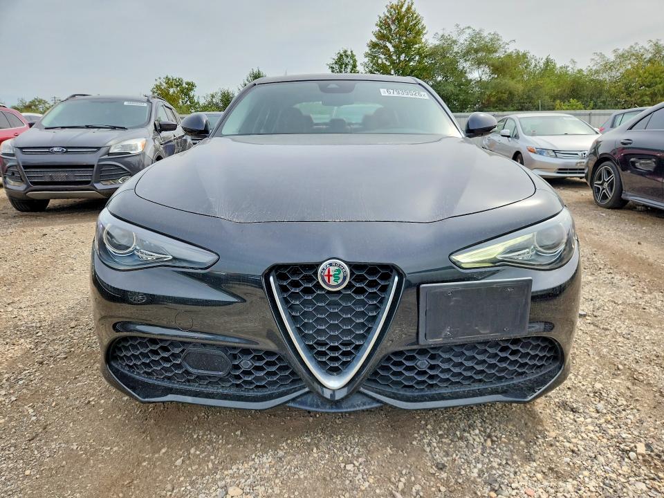 2018 Alfa Romeo Giulia მანქანა იყიდება აუქციონზე, vin: ZARFAEEN9J7567038, აუქციონის ნომერი: 67939526
