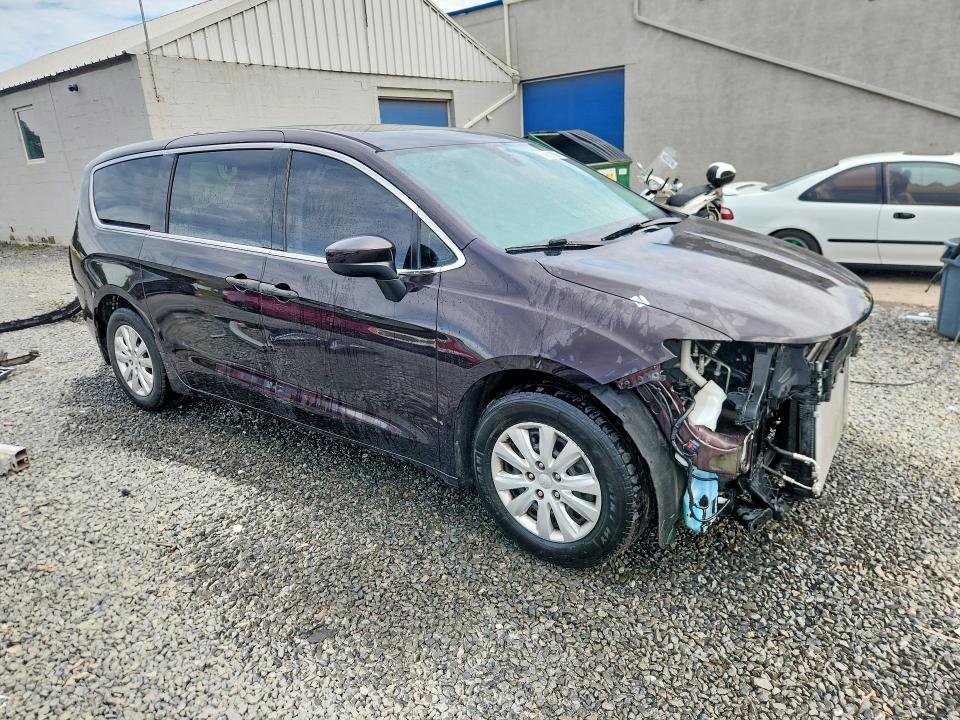 Продажа на аукционе авто 2018 Chrysler Pacifica, vin: 2C4RC1AG0JR120940, номер лота: 69681956