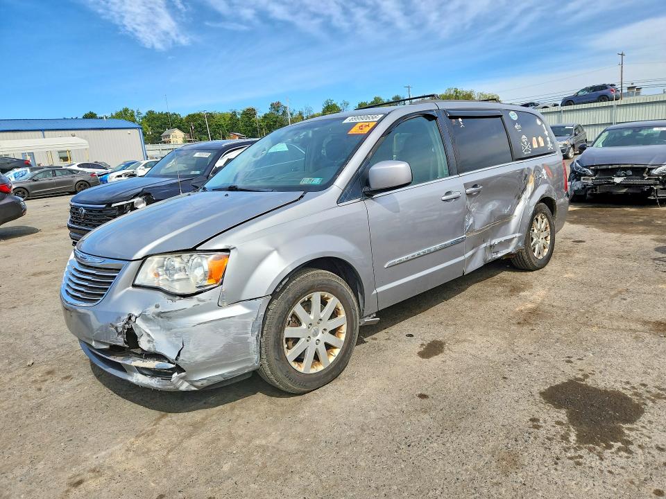 Auction sale of the 2016 Chrysler Town & Country, vin: 2C4RC1BG0GR191269, lot number: 69990656