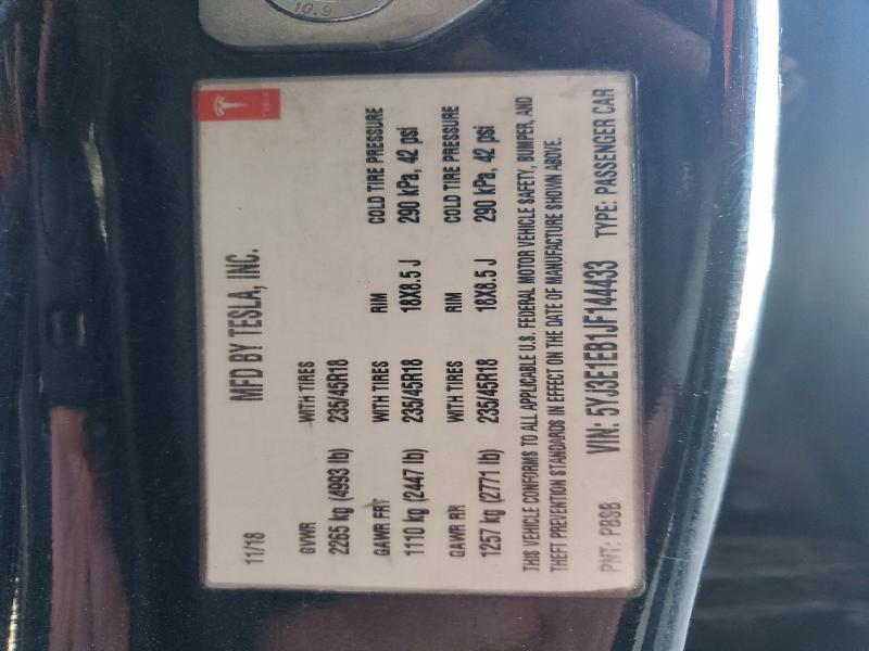 69455756 :رقم المزاد ، 5YJ3E1EB1JF144433 vin ، 2018 Tesla Model 3 مزاد بيع