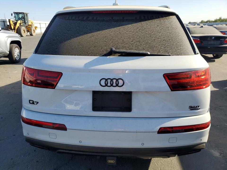 Продаж на аукціоні авто 2018 Audi Q7, vin: WA1VAAF79JD026131, номер лоту: 69061286