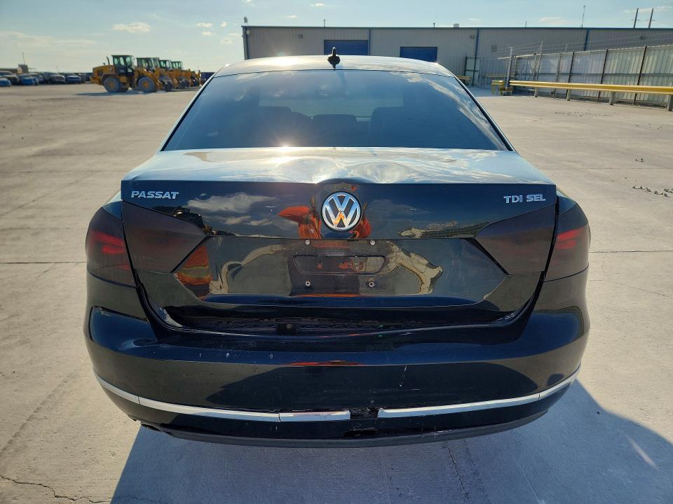 2015 Volkswagen Passat მანქანა იყიდება აუქციონზე, vin: 1VWCV7A34FC121084, აუქციონის ნომერი: 67634396