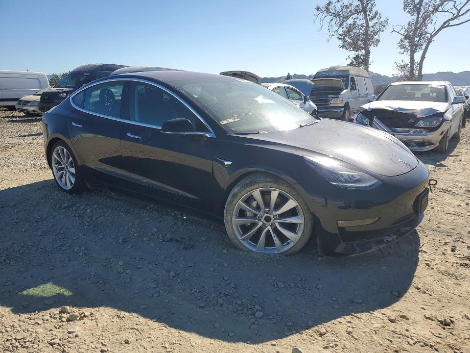Продаж на аукціоні авто 2018 Tesla Model 3, vin: 5YJ3E1EB7JF086750, номер лоту: 68957526