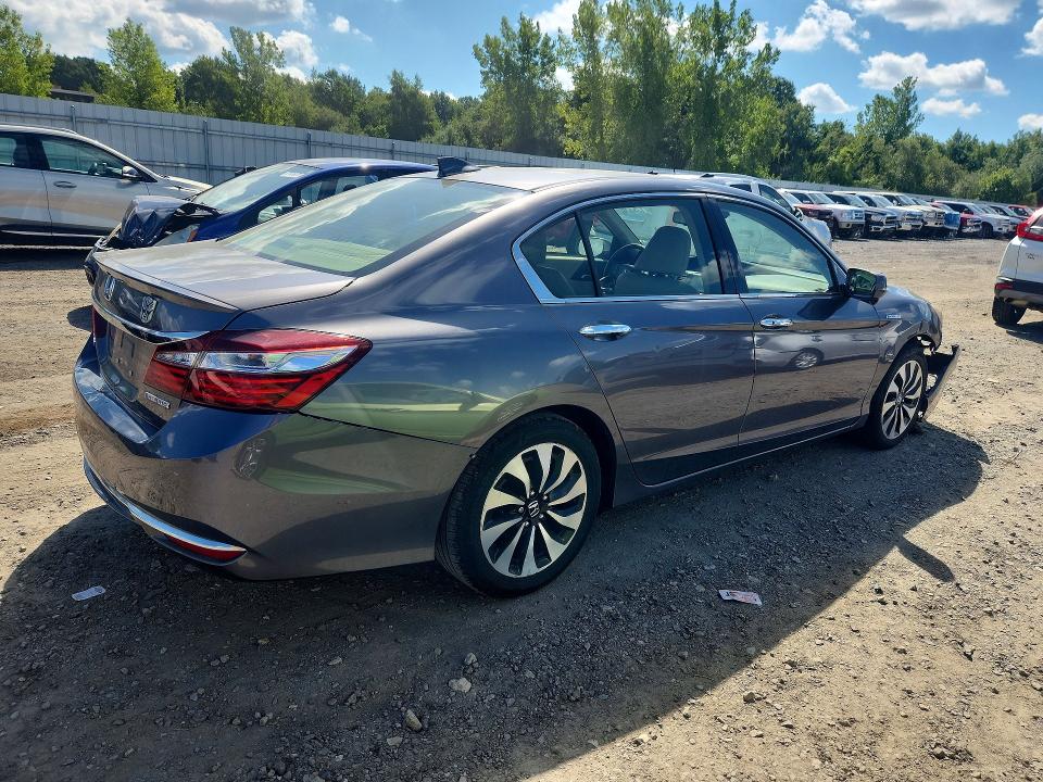 Продажа на аукционе авто 2017 Honda Accord, vin: JHMCR6F5XHC020077, номер лота: 67667346