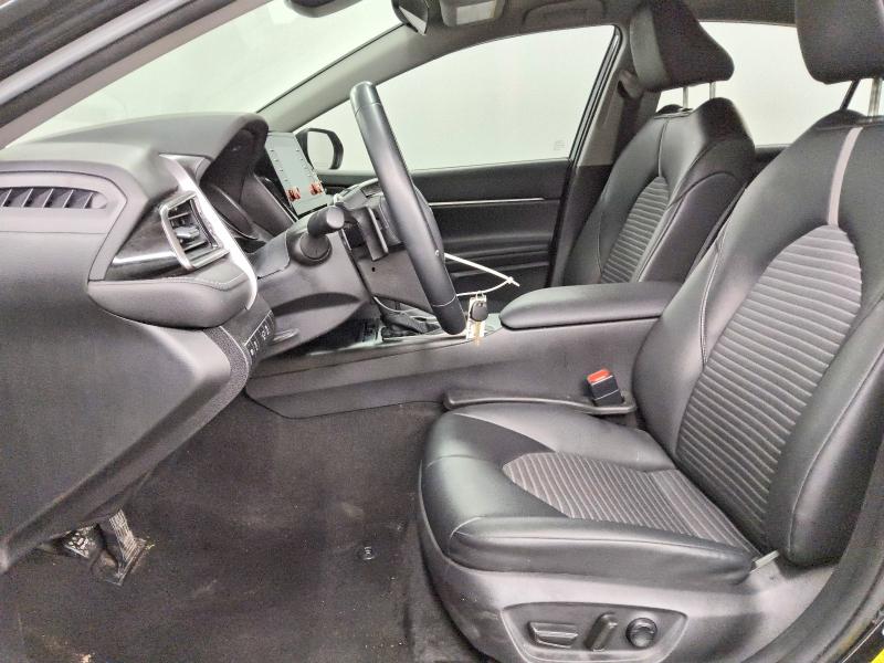68045666 :رقم المزاد ، 4T1G11AK9NU039649 vin ، 2022 Toyota Camry مزاد بيع