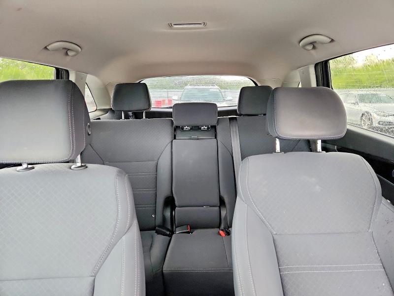 67045176 :رقم المزاد ، 5XYPGDA37HG258919 vin ، 2017 Kia Sorento مزاد بيع