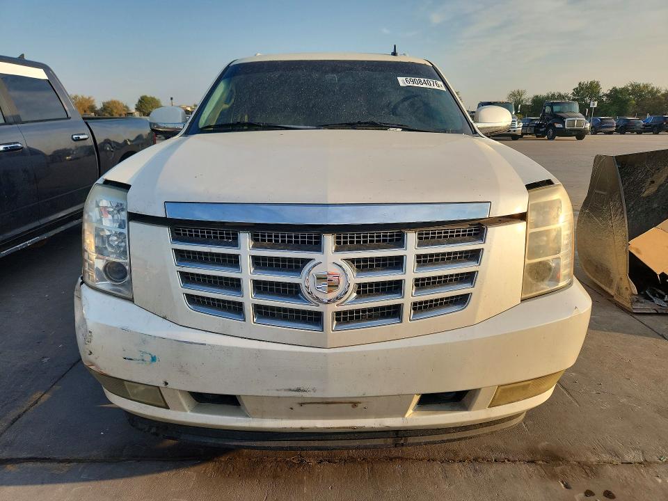 Продаж на аукціоні авто 2010 Cadillac Escalade, vin: 1GYUKHEF8AR138349, номер лоту: 69084076