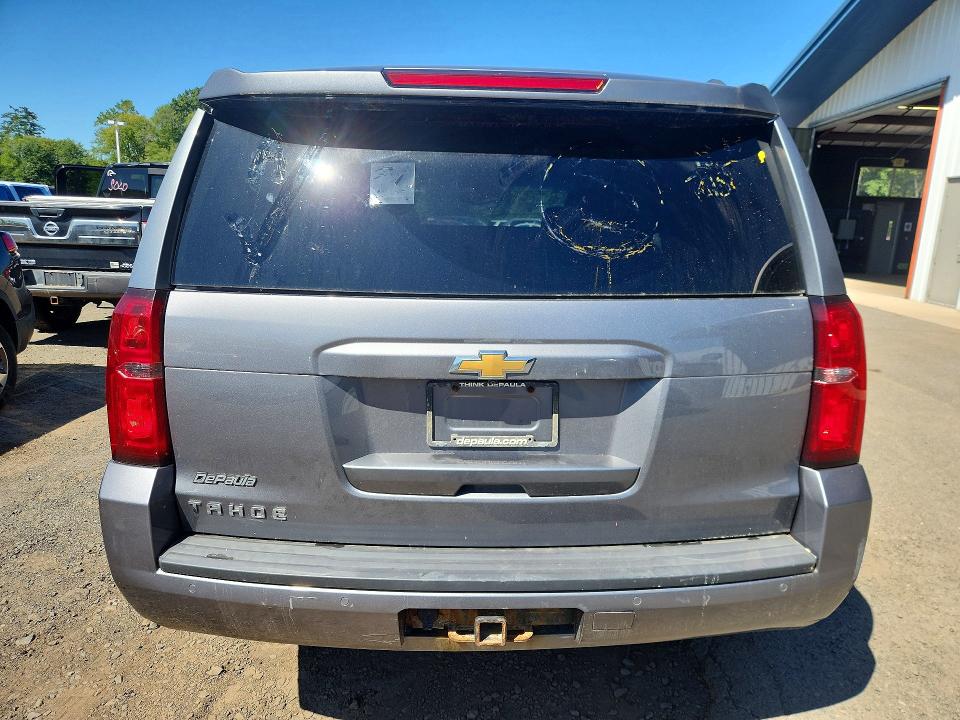 68671896 :رقم المزاد ، 1GNSKBKC3JR237625 vin ، 2018 Chevrolet Tahoe مزاد بيع