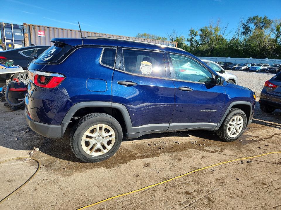 70442876 :رقم المزاد ، 3C4NJDAB6JT126717 vin ، 2018 Jeep Compass مزاد بيع