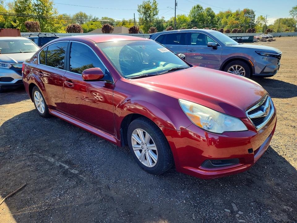 70262326 :رقم المزاد ، 4S3BMBC66A3235818 vin ، 2010 Subaru Legacy مزاد بيع