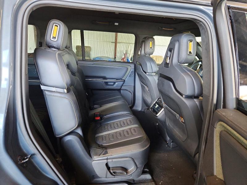 Продажа на аукционе авто 2025 Rivian R1s, vin: 7PDSGBBA3SN048046, номер лота: 66964086