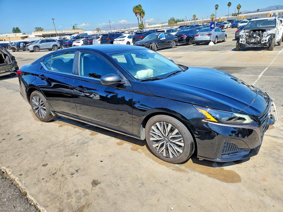 68280826 :رقم المزاد ، 1N4BL4DV5TN310171 vin ، 2026 Nissan Altima مزاد بيع