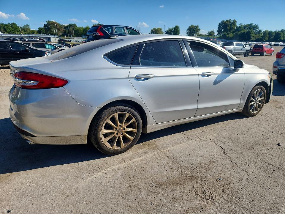 67692966 :رقم المزاد ، 3FA6P0H73HR389726 vin ، 2017 Ford Fusion مزاد بيع