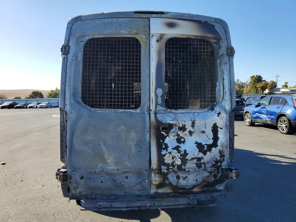 2015 Ford Transit მანქანა იყიდება აუქციონზე, vin: 1FTNR2CG4FKA41180, აუქციონის ნომერი: 71087396