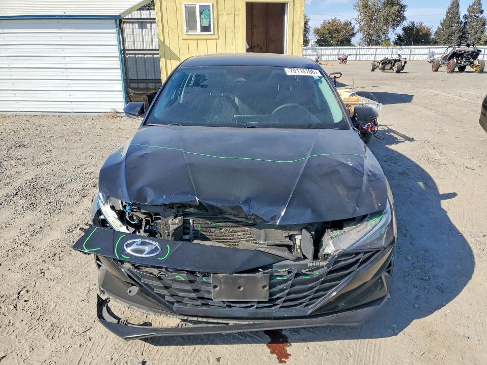70118706 :رقم المزاد ، KMHLM4AJ9PU042777 vin ، 2023 Hyundai Elantra مزاد بيع