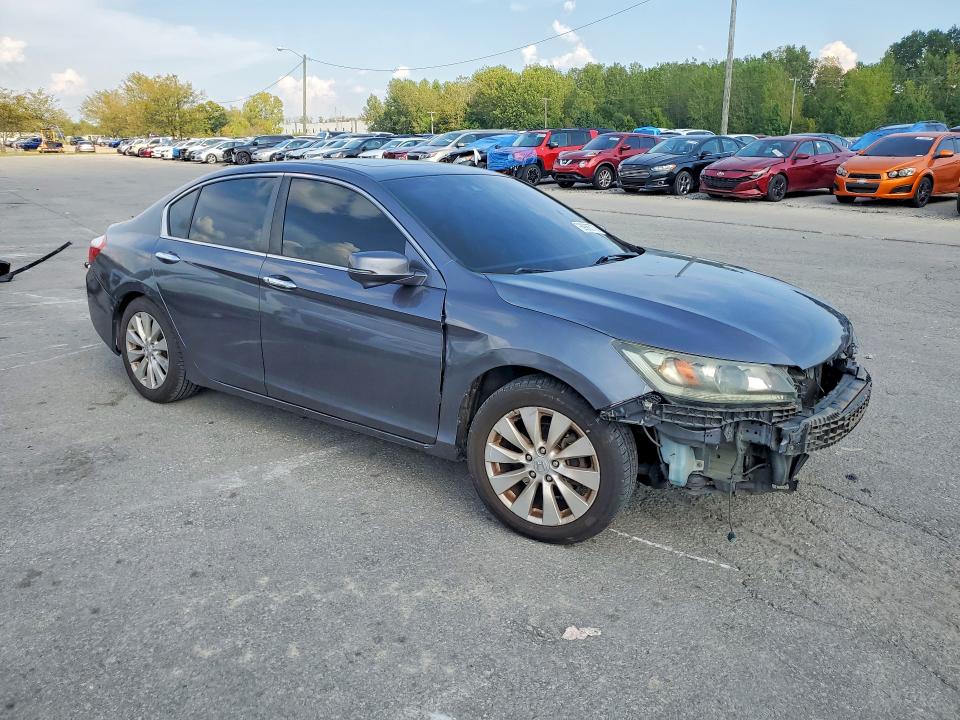 69065776 :رقم المزاد ، 1HGCR2F81DA077196 vin ، 2013 Honda Accord مزاد بيع