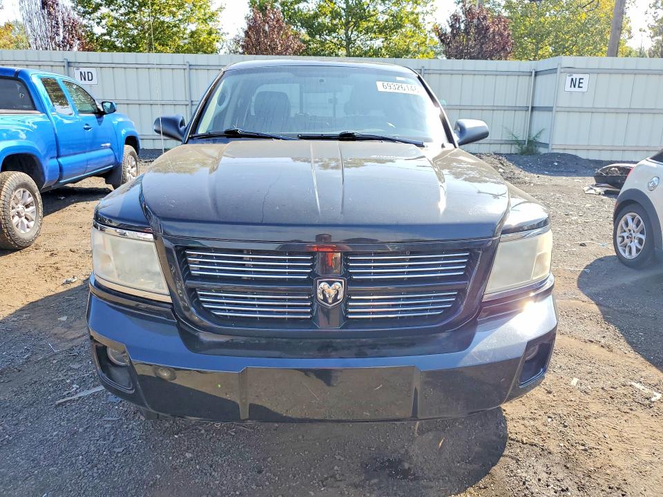 69326146 :رقم المزاد ، 1D7HW68K58S503765 vin ، 2008 Dodge Dakota مزاد بيع