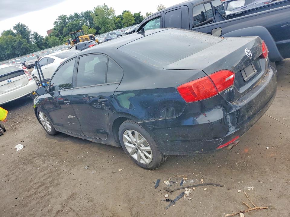 67404096 :رقم المزاد ، 3VWDP7AJ6CM337185 vin ، 2012 Volkswagen Jetta مزاد بيع