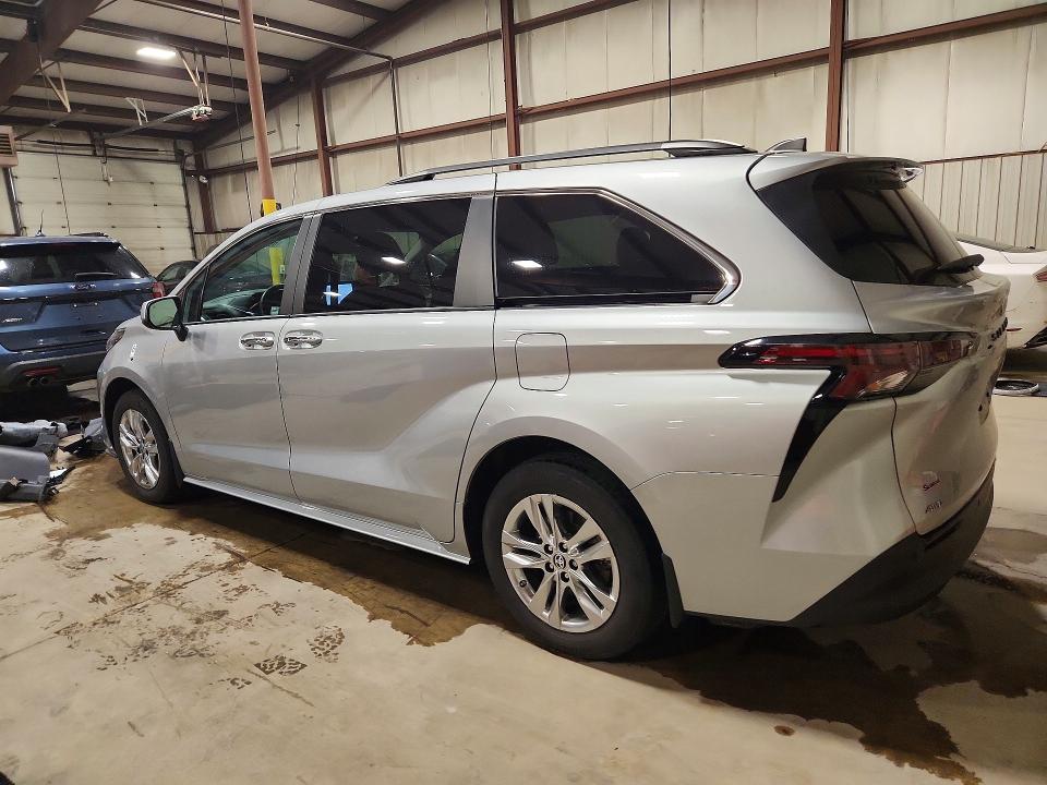 68552816 :رقم المزاد ، 5TDJSKFCXPS093936 vin ، 2023 Toyota Sienna مزاد بيع