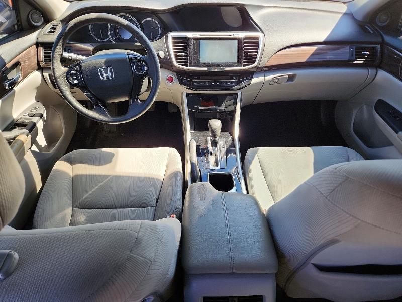 69684486 :رقم المزاد ، 1HGCR2F72HA095235 vin ، 2017 Honda Accord مزاد بيع