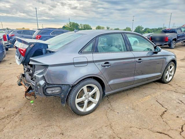 67681726 :رقم المزاد ، WAUACGFF7F1131796 vin ، 2015 Audi A3 مزاد بيع
