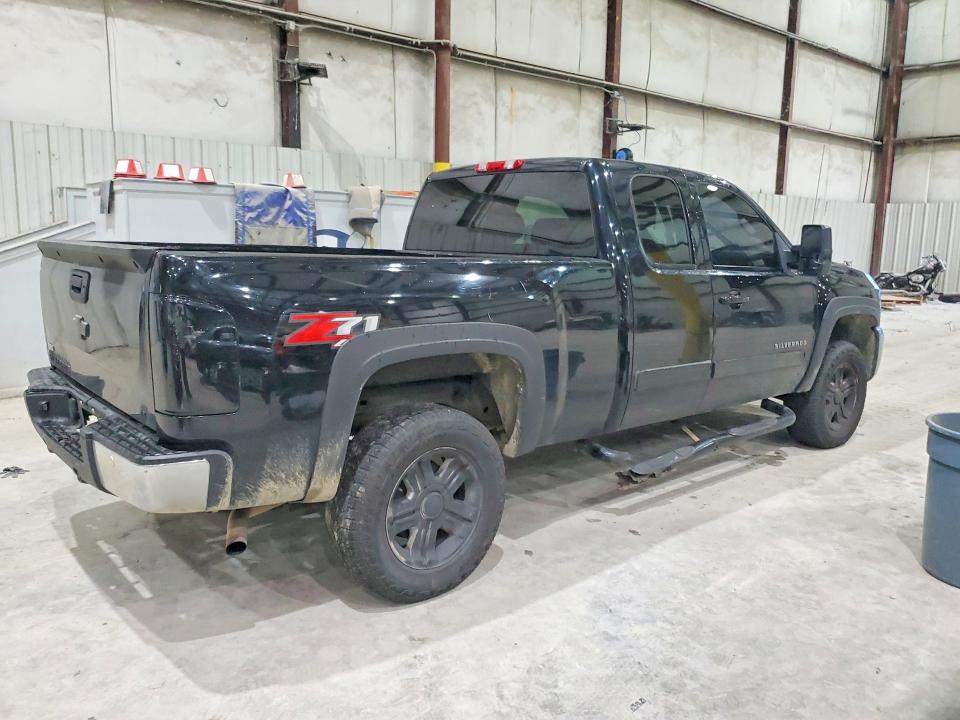 67214966 :رقم المزاد ، 1GCRKSE37BZ399858 vin ، 2011 Chevrolet Silverado مزاد بيع