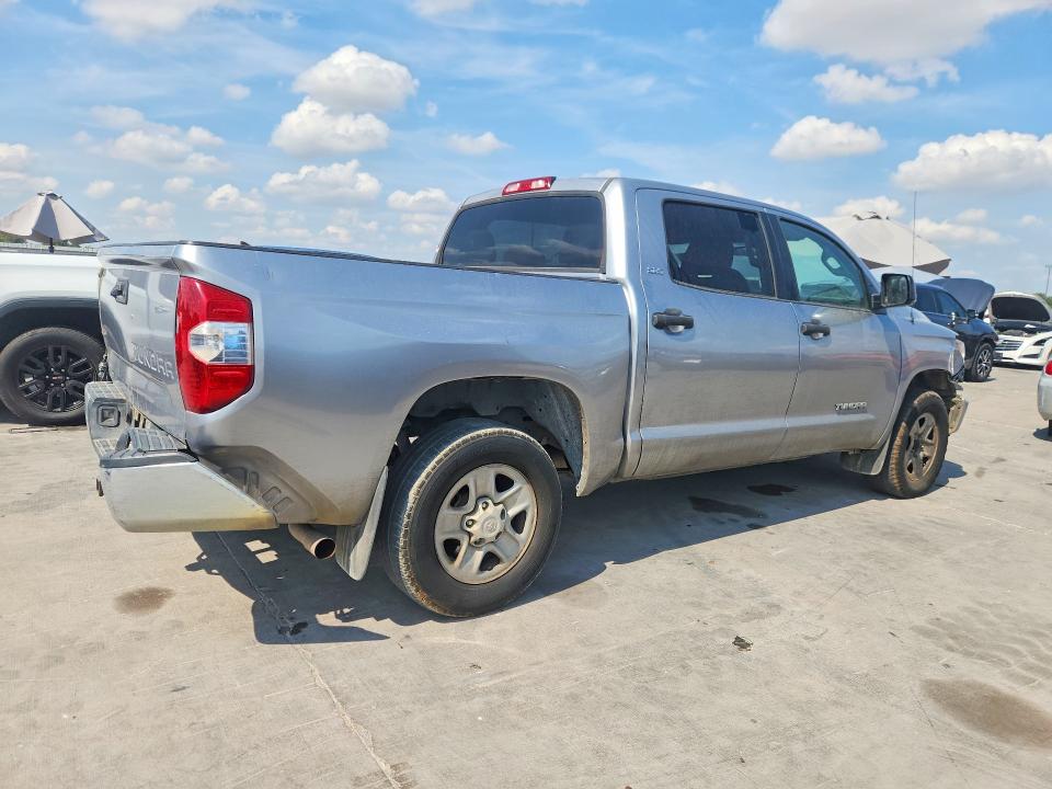 Продажа на аукционе авто 2018 Toyota Tundra, vin: 5TFDM5F12JX075827, номер лота: 69396136