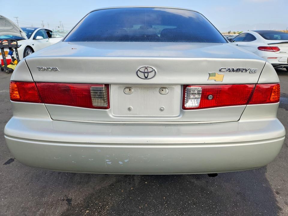 Продажа на аукционе авто 2001 Toyota Camry, vin: 4T1BG22KX1U088897, номер лота: 68093966