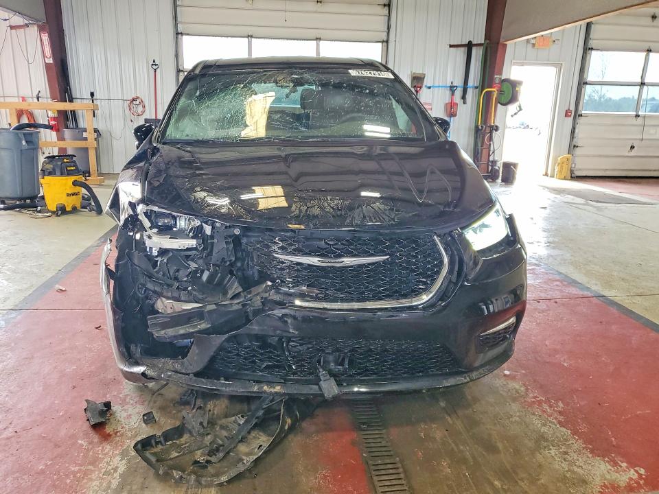Продажа на аукционе авто 2025 Chrysler Pacifica, vin: 2C4RC1BG9SR554161, номер лота: 67627916