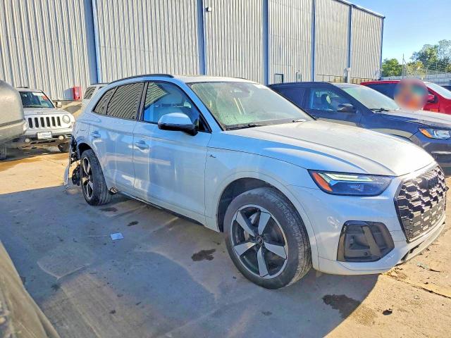 70222936 :رقم المزاد ، WA1EAAFY5P2015883 vin ، 2023 Audi Q5 مزاد بيع