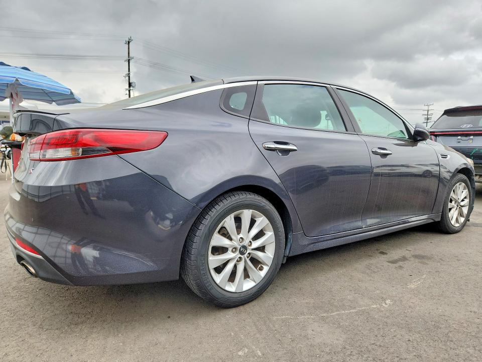 69937376 :رقم المزاد ، 5XXGT4L34JG239490 vin ، 2018 Kia Optima مزاد بيع