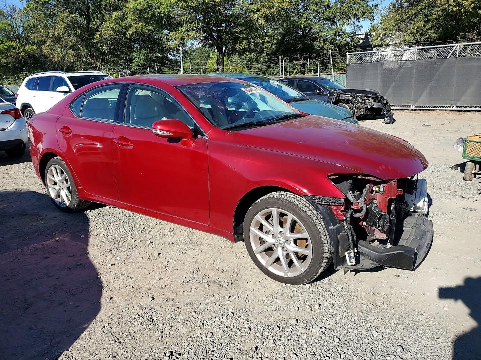 68245016 :رقم المزاد ، JTHCF5C27C5056528 vin ، 2012 Lexus Is مزاد بيع