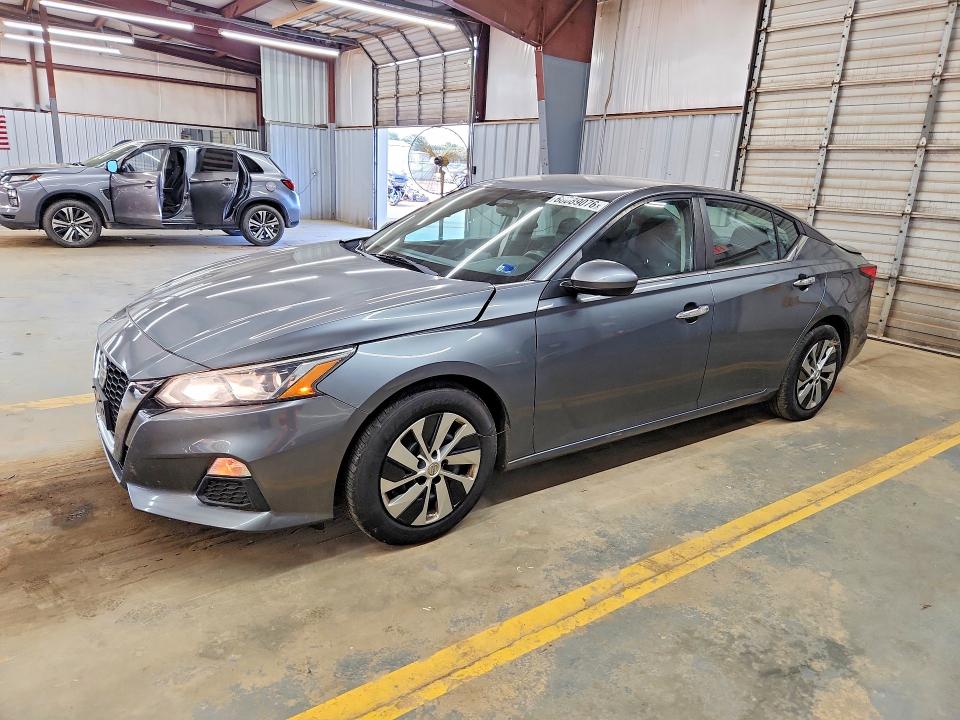 68089076 :رقم المزاد ، 1N4BL4BV5KC167011 vin ، 2019 Nissan Altima مزاد بيع