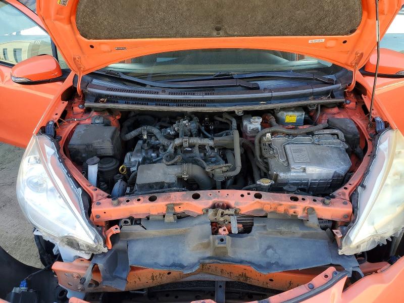 70340426 :رقم المزاد ، JTDKDTB38D1050313 vin ، 2013 Toyota Prius C مزاد بيع
