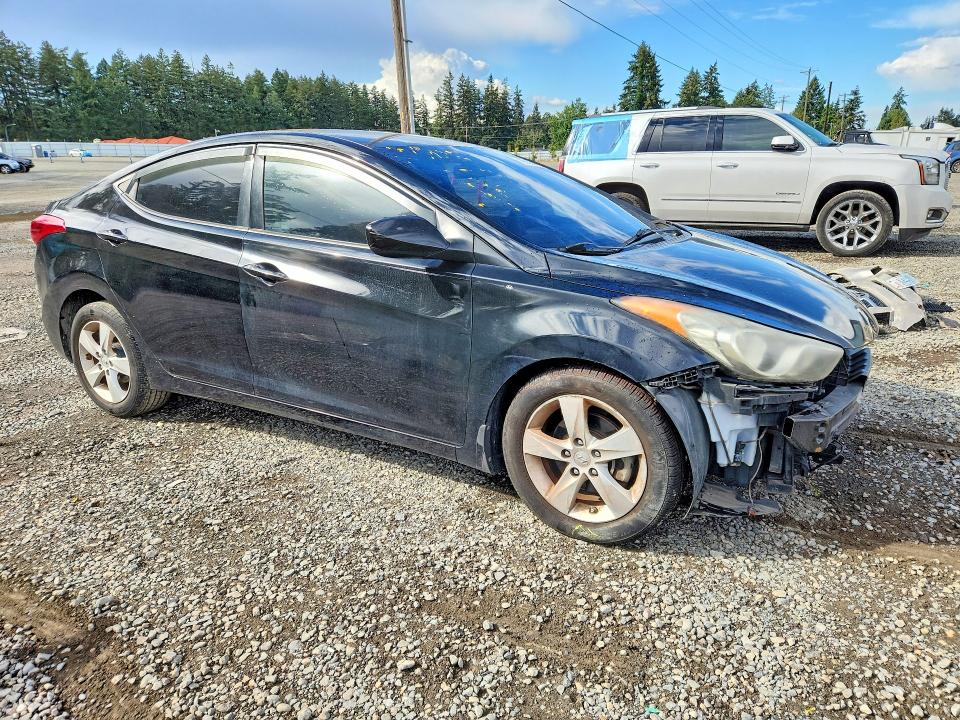 68195556 :رقم المزاد ، 5NPDH4AE4DH262950 vin ، 2013 Hyundai Elantra مزاد بيع