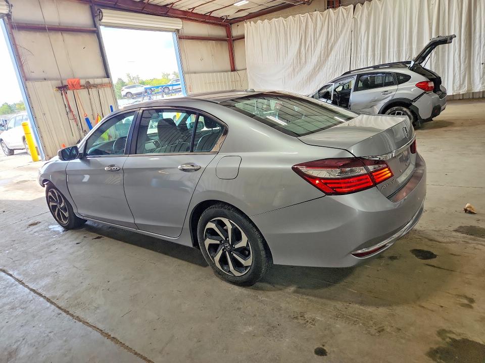 Продаж на аукціоні авто 2017 Honda Accord, vin: 1HGCR2F88HA267485, номер лоту: 68070846
